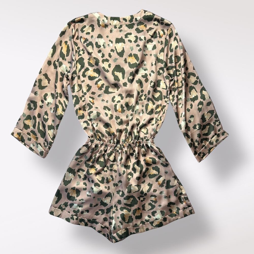 Show Me Your Mumu Blush Pink Cheetah Print Walker Romper Size S Satin Boho‎ NWOT - Picture 6 of 9